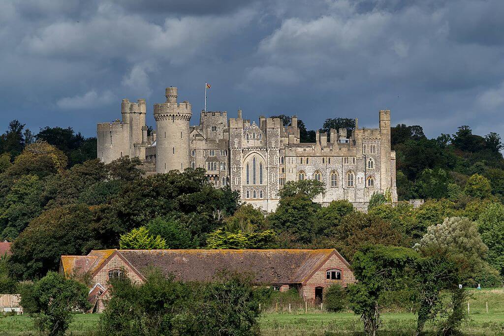 arundel-castle-gothic-castles-england-visiteuropeancastles