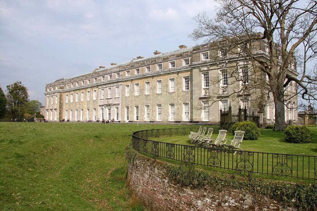 petworth-house-baroque-stately-homes-england-visiteuropeancastles