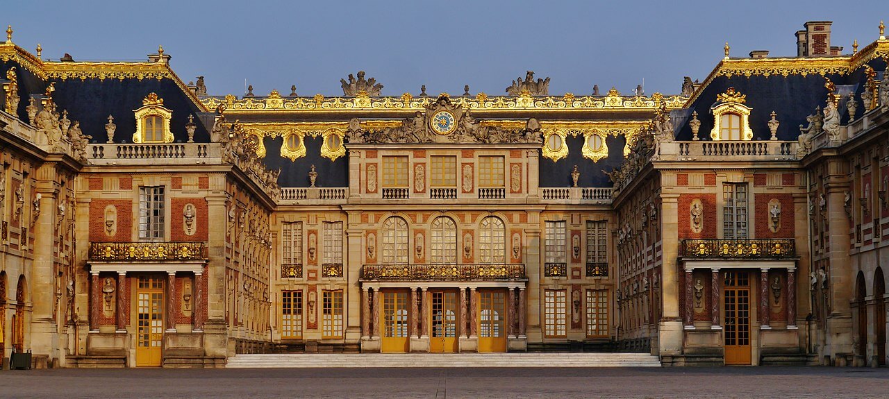 Chateau de Fontainebleau - Castles, Palaces and Fortresses