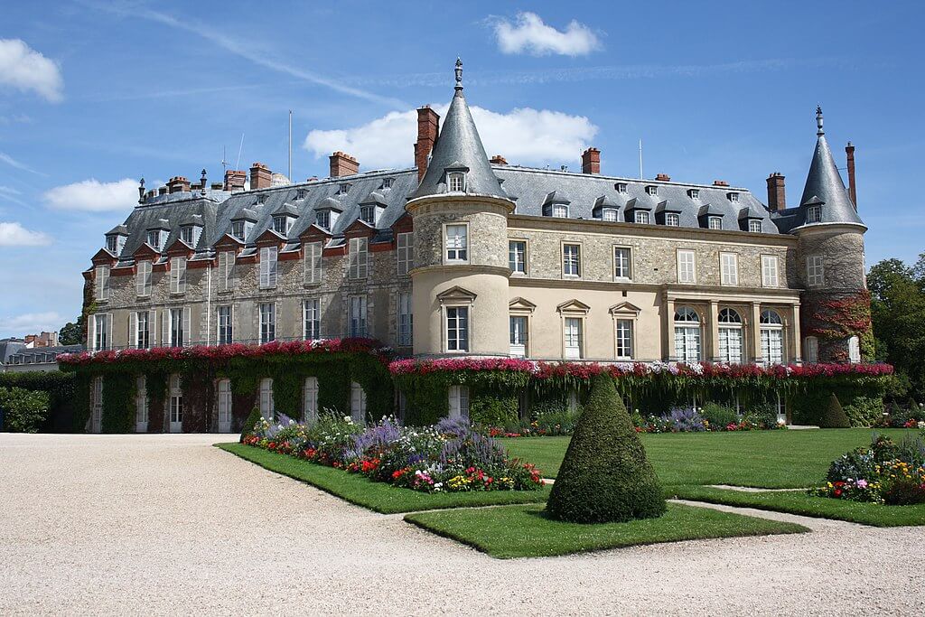 Rambouillet_Château-royal-castles-france-visiteuropeancastles