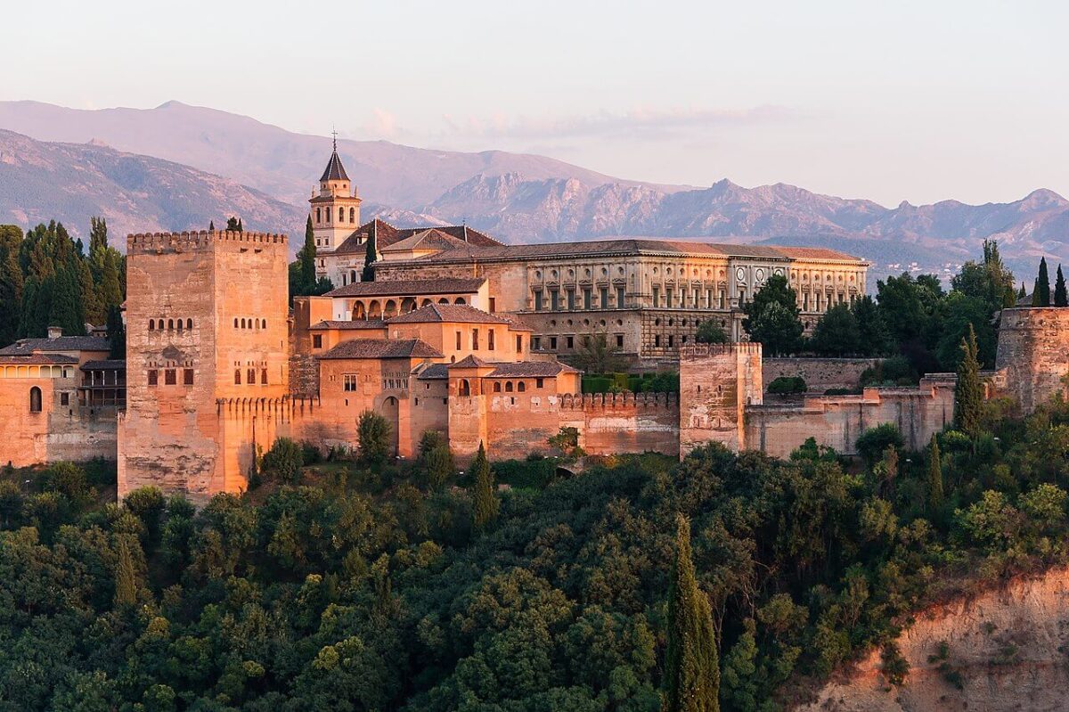 Dawn_Charles_V_Palace_Alhambra_Granada_Andalusia_Spanish-Castles-Royal-History