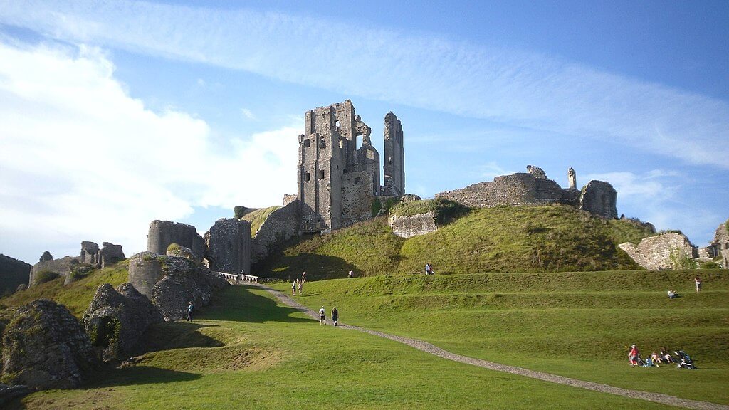 corfe-castle-norman-castles-england