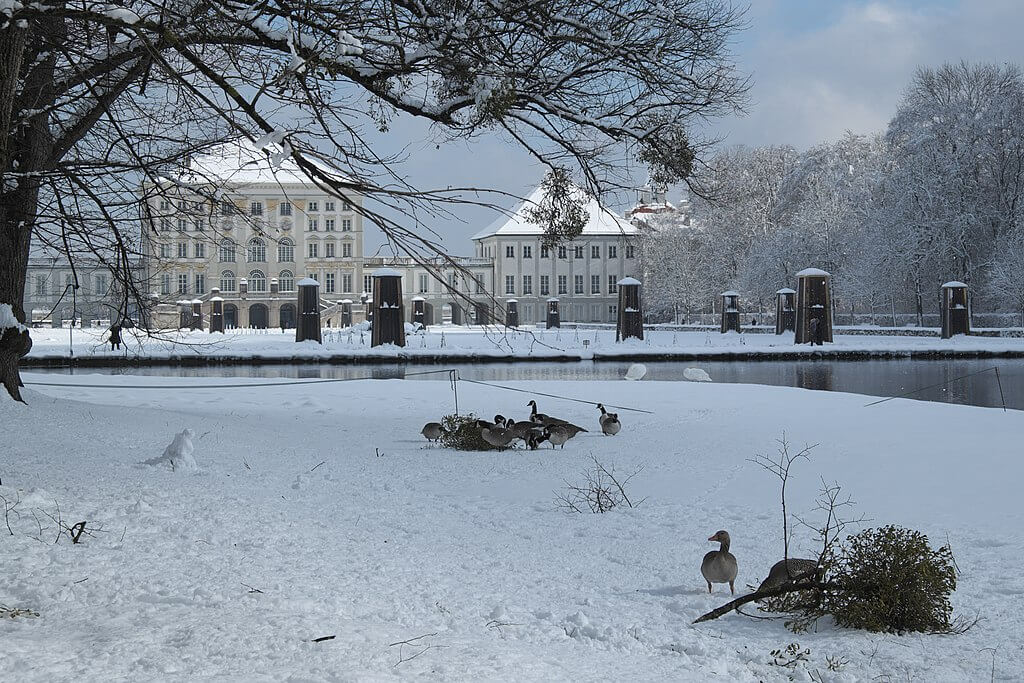 nymphenburg-castle-winter-snow