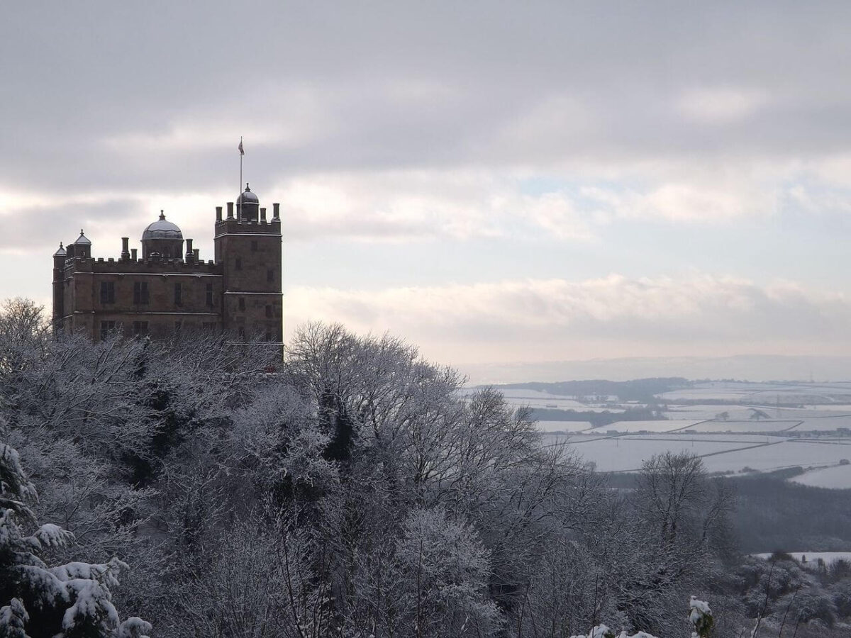 bolsover-castle-in-the-snow-derbyshire-england