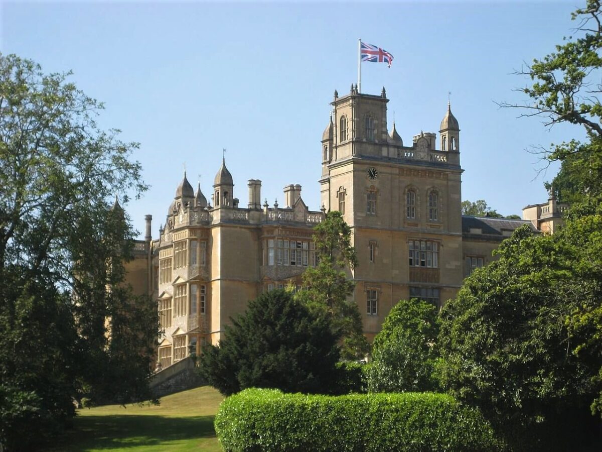 englefield-house-elizabethan-country-house-england