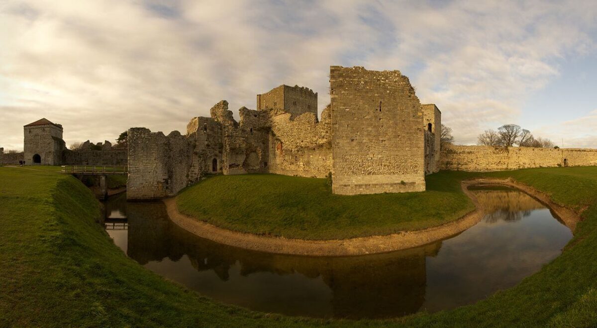 portchester-castle-moated-castle-hampshire-england