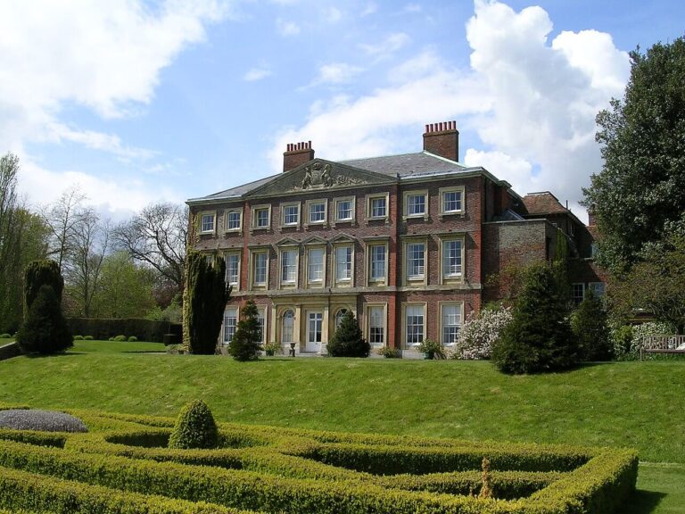 The Real Jane Austen Houses That Inspired Pemberley